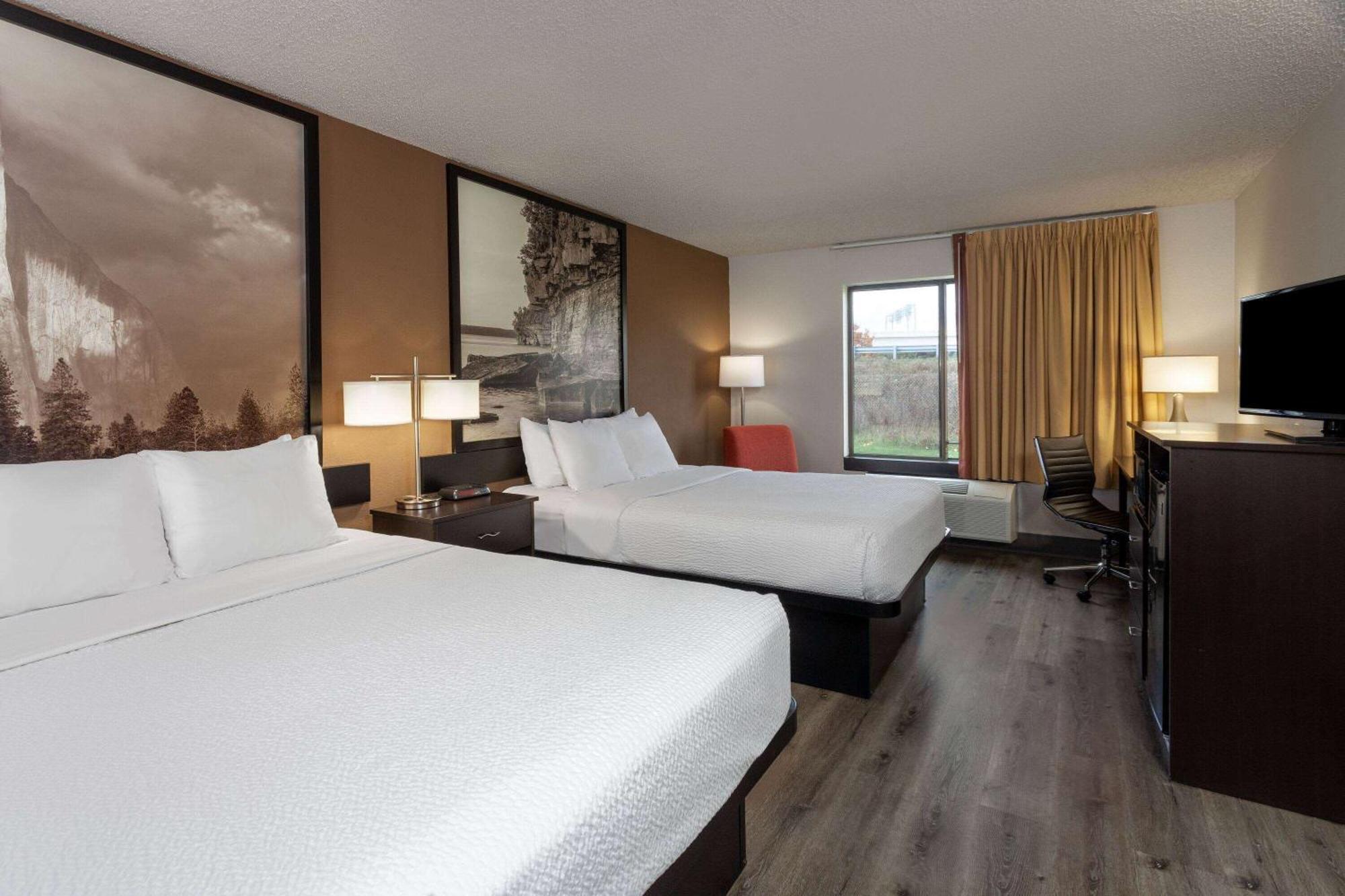 Super 8 by Wyndham Wausau Exterior foto